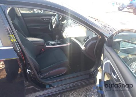 2015 Nissan Altima 2.5 S z USA, uszkodzony, nr VIN 1N4AL3APXFC450017